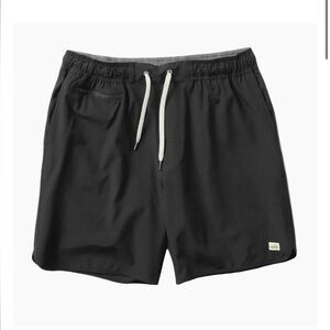 Vuori Men's Banks Short - 5 in Size Small